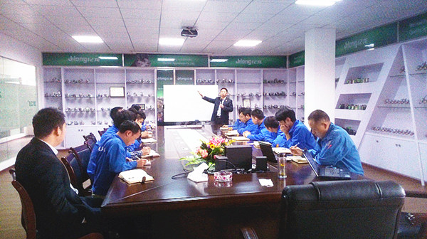 2014年11月20日，熱烈祝賀瑞安市紀(jì)龍汽車電器有限公司管理升級進(jìn)入第二期