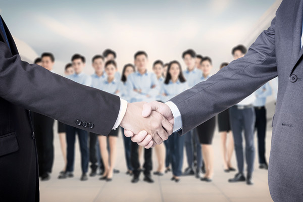 戰(zhàn)略轉(zhuǎn)型：再造競爭優(yōu)勢，開拓新局面