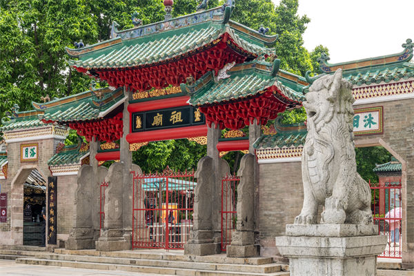 佛山戰(zhàn)略咨詢(xún)公司如何為企業(yè)定制長(zhǎng)遠(yuǎn)戰(zhàn)略規(guī)劃？