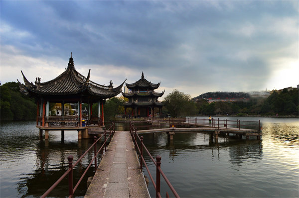 臺(tái)州年度經(jīng)營(yíng)計(jì)劃咨詢公司如何規(guī)劃企業(yè)全年發(fā)展藍(lán)圖？