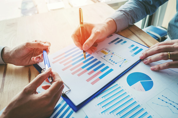 在制定績效目標(biāo)時，嚴(yán)格與靈活，如何把握？