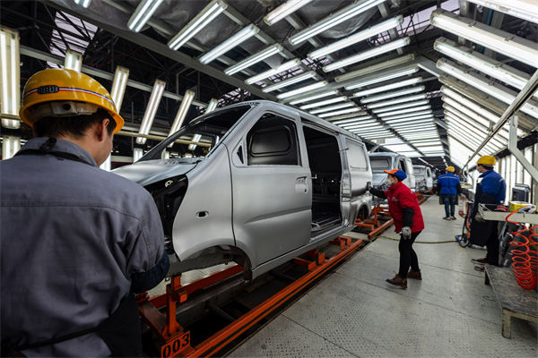 同行都在靠精益生產(chǎn)盈利，您的企業(yè)為何還在原地踏步？