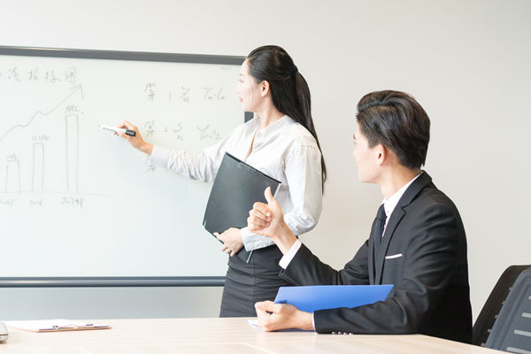 薪酬績(jī)效總難平衡，怎樣調(diào)整才能既控成本又激勵(lì)員工？