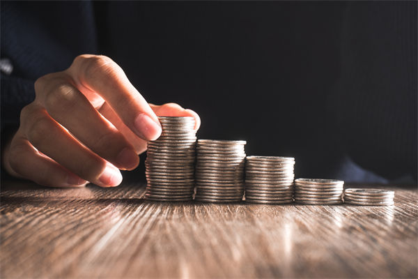 薪酬績效分析：多家大行下調存款利率，1年期下破1%