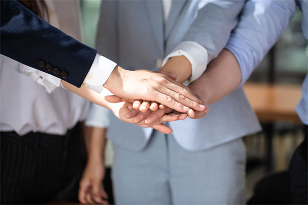 新老員工文化沖突不斷，企業(yè)文化怎樣實(shí)現(xiàn)融合傳承？