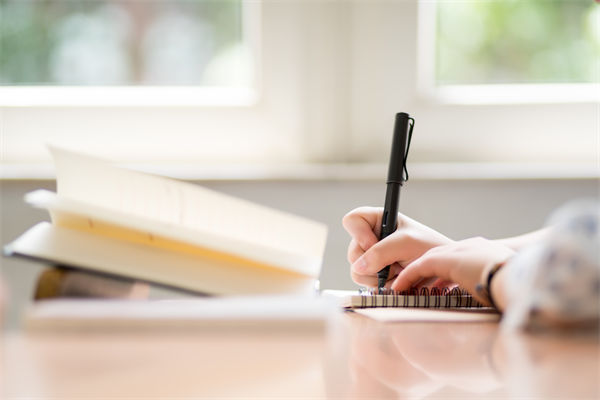 文化管理考核失效，員工參與度低，如何重塑激勵(lì)機(jī)制？