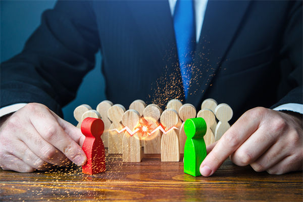 新老業(yè)務(wù)沖突不斷，企業(yè)戰(zhàn)略管理如何平衡布局？