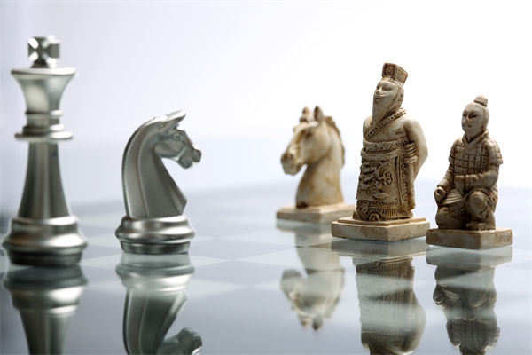 集團(tuán)管控松散低效？如何平衡集權(quán)分權(quán)激活子公司動(dòng)能？