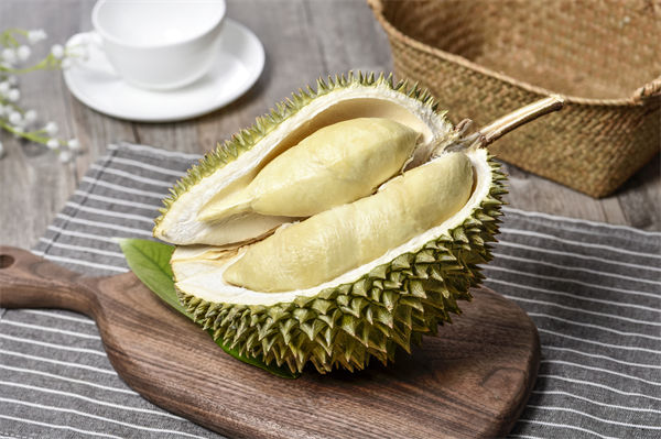 榴蓮價(jià)格暴跌50%，有人買了50箱，預(yù)算管理怎么看？