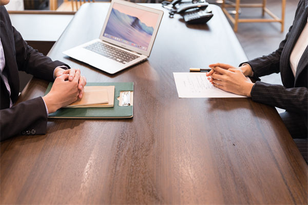 績(jī)效溝通障礙重重，怎樣搭建順暢溝通機(jī)制助力考核？