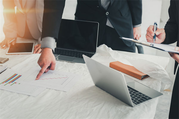 戰(zhàn)略規(guī)劃年年重做卻無效，到底缺了哪環(huán)落地邏輯？