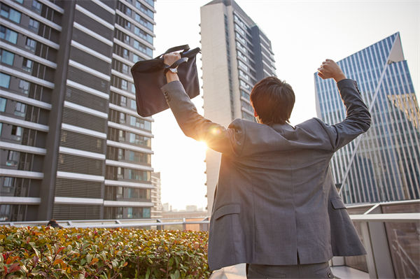 企業(yè)文化分析：為什么越來越多年輕人愛上丑娃娃？