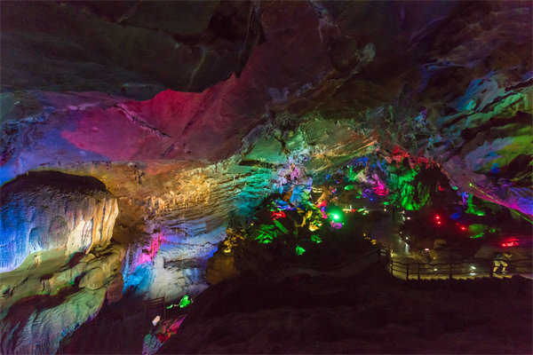 清遠(yuǎn)精益生產(chǎn)咨詢(xún)公司聚焦瓶頸，怎樣幫工廠突破效率提升臨界點(diǎn)？