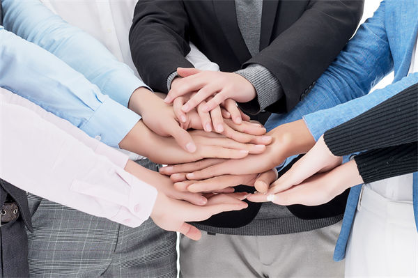 游客進(jìn)入麗江古城要交錢了，對(duì)企業(yè)文化有何啟示？