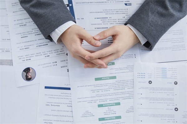 招聘流程看似高效規(guī)范，招來的人卻總是與需求錯位？