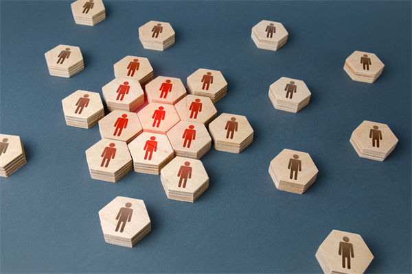 集團(tuán)管控越管越亂？根源在這五個(gè)被忽視的底層邏輯！