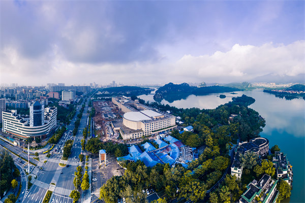 企業(yè)陷戰(zhàn)略迷茫難尋增長路，肇慶戰(zhàn)略咨詢公司能指明方向嗎？